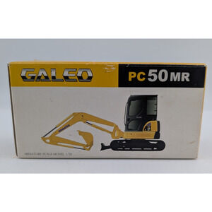Diapet Komatsu Galeo PC 50 MR Excavator 1/32 Scale Yellow Die Cast